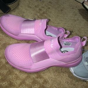APL Shoes - APL Breast Cancer Awareness Sneaker APL Shoes - APL Breast Cancer Awareness Sneaker